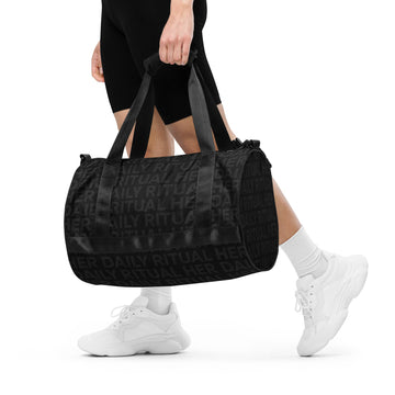 Her Daily Ritual women’s gym bag – water-resistant, durable polyester duffle for workout, travel, yoga & Pilates.