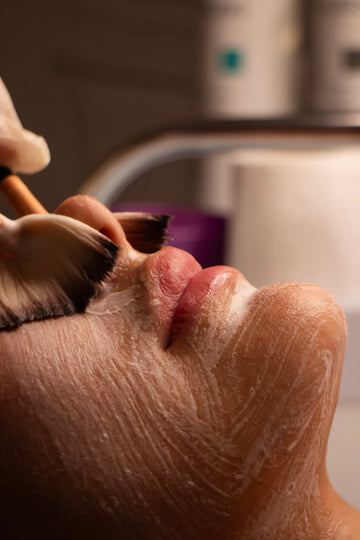Illuminate Your Skin with Brightening Serums for Women